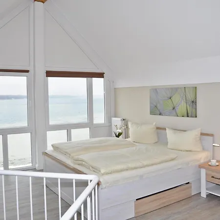 Strandhotel Nr 33 *