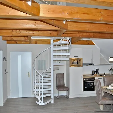 Strandhotel Nr 33 *